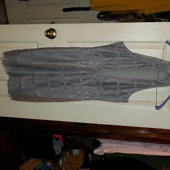 Dress - Picture 4 of 4